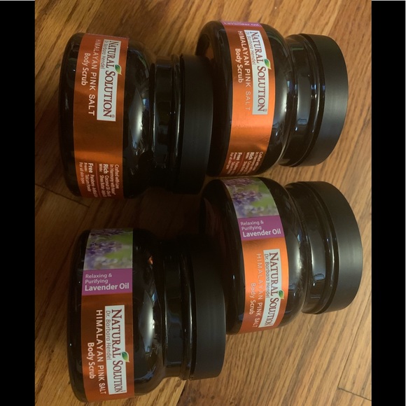 4 bottles of Himalayan pink salt body scrub - Picture 1 of 2